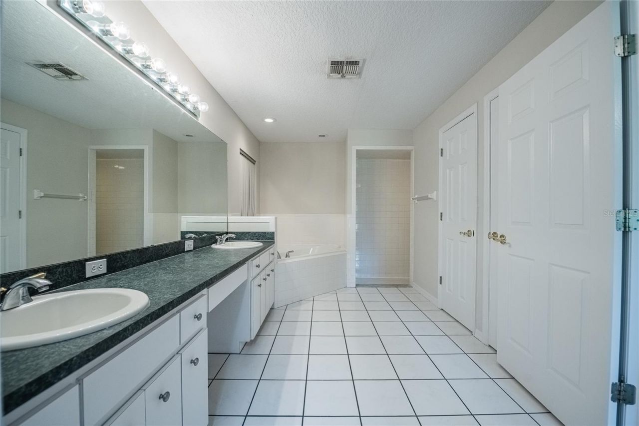 214 Amberly Way, Auburndale, FL 33823 Photo