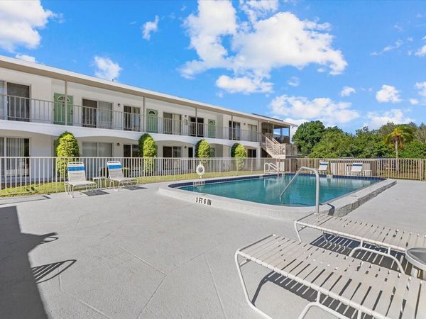 4035 S SCHOOL AVENUE, Unit B3, SARASOTA, FL 34231
