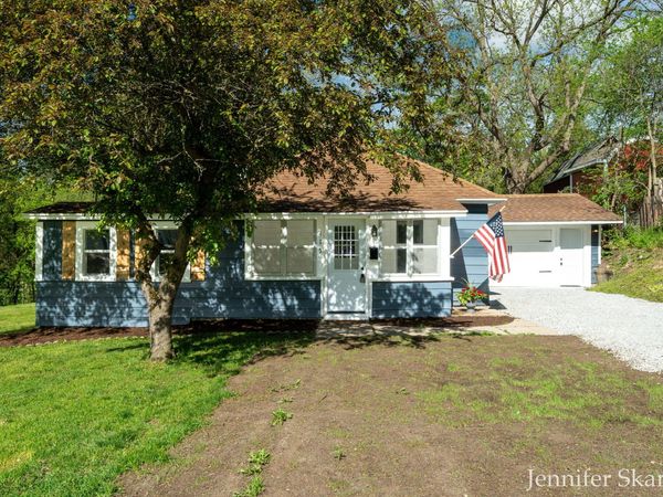 415 N State Road, Belding, MI 48809