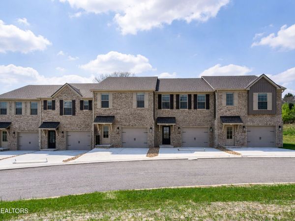 8932 Keenberg Lane, Knoxville, TN 37931