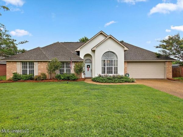 102 Avon Cove, Madison, MS 39110