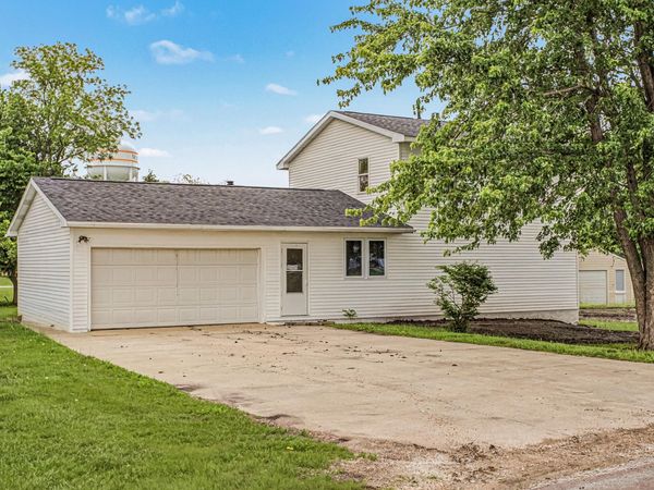 325 N Locust Street, Madrid, IA 50156