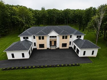 5947 DOYLE ROAD, CLIFTON, VA 20124
