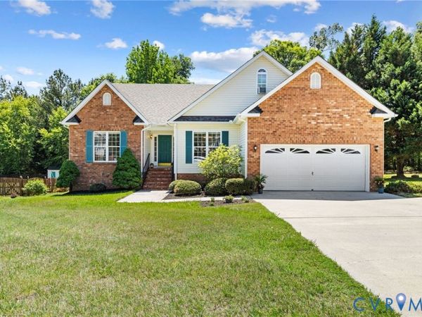 3173 Poplar View Place , Chester, VA 23831