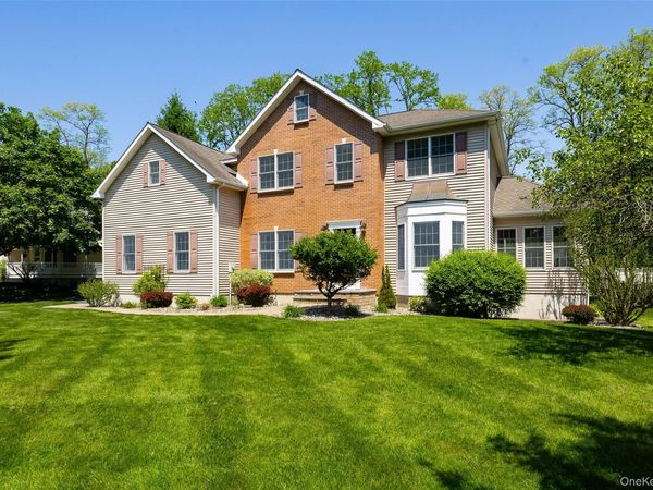 25 Evergreen Avenue , Poughkeepsie, NY 12601