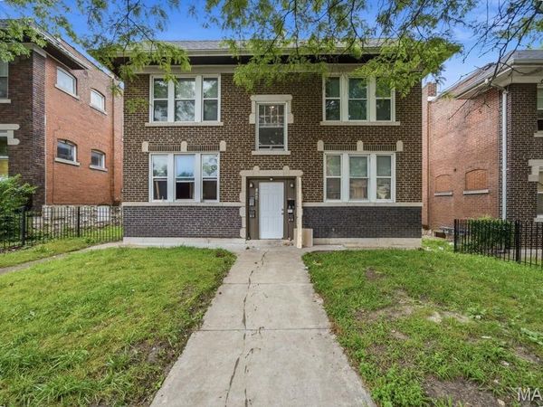 2845 Meramec Street , St Louis, MO 63118