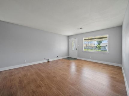 6940 Gillingham Way, North Highlands, CA 95660 Photo