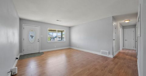 6940 Gillingham Way, North Highlands, CA 95660 Photo