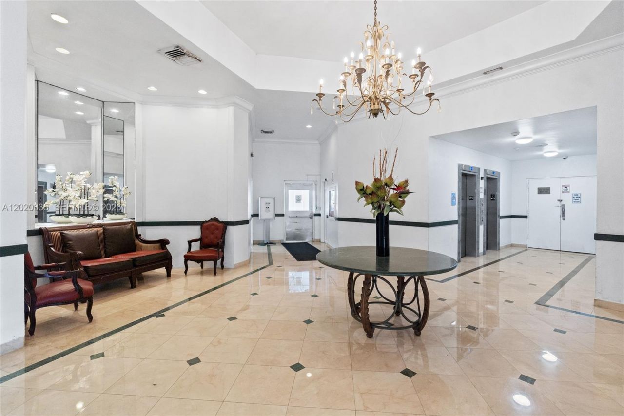 1351 NE Miami Gardens Dr, Unit 511E, Miami, FL 33179 Photo