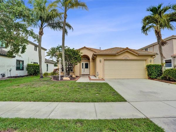 1155 NW 132nd Ave , Pembroke Pines, FL 33028
