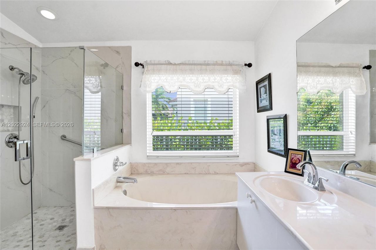 1155 NW 132nd Ave, Pembroke Pines, FL 33028 Photo