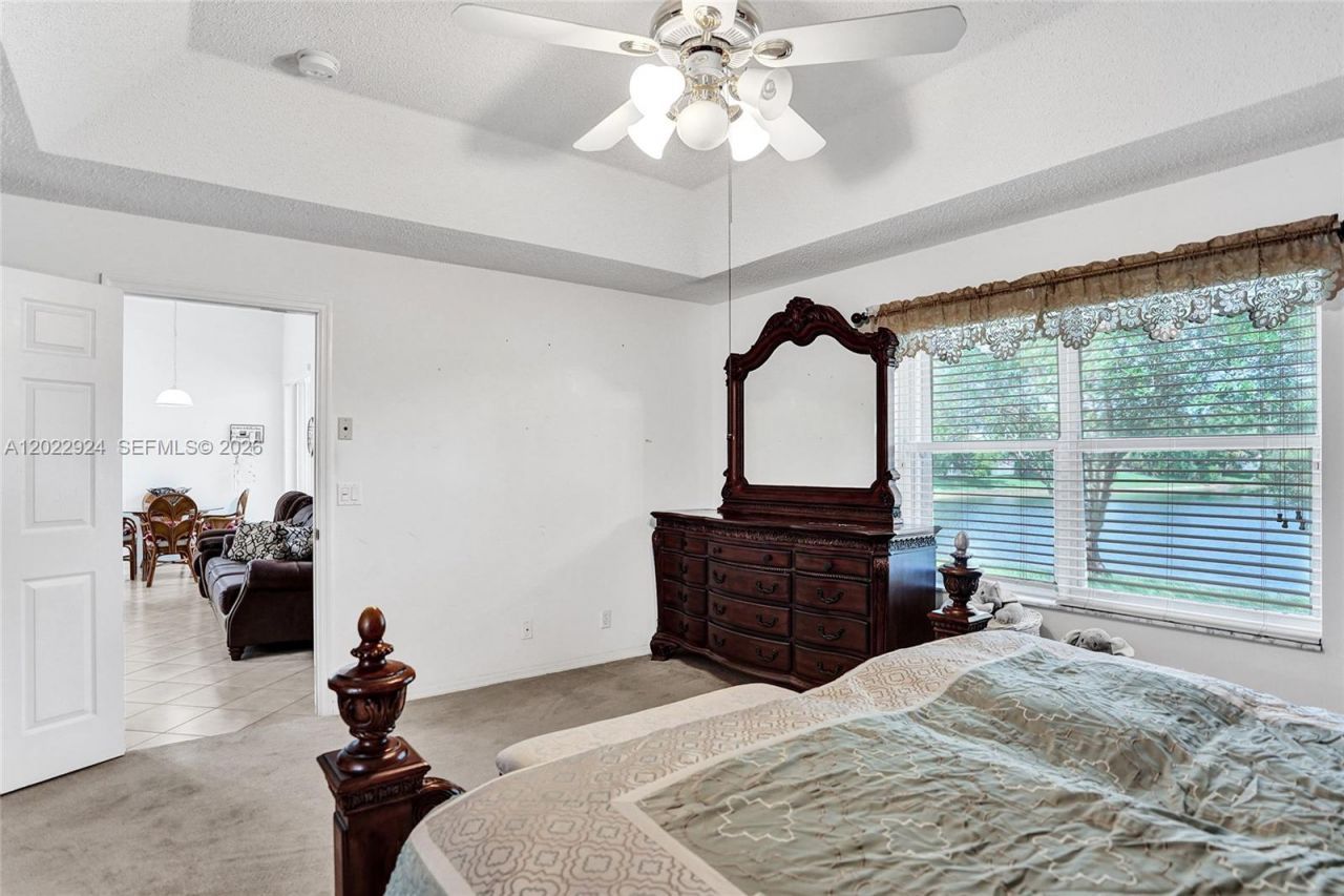 1155 NW 132nd Ave, Pembroke Pines, FL 33028 Photo