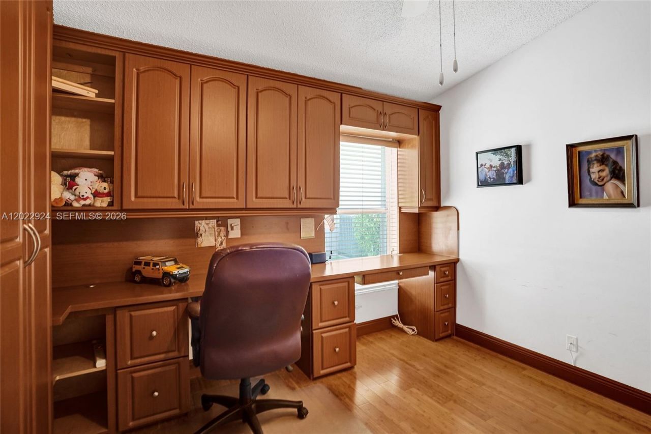 1155 NW 132nd Ave, Pembroke Pines, FL 33028 Photo