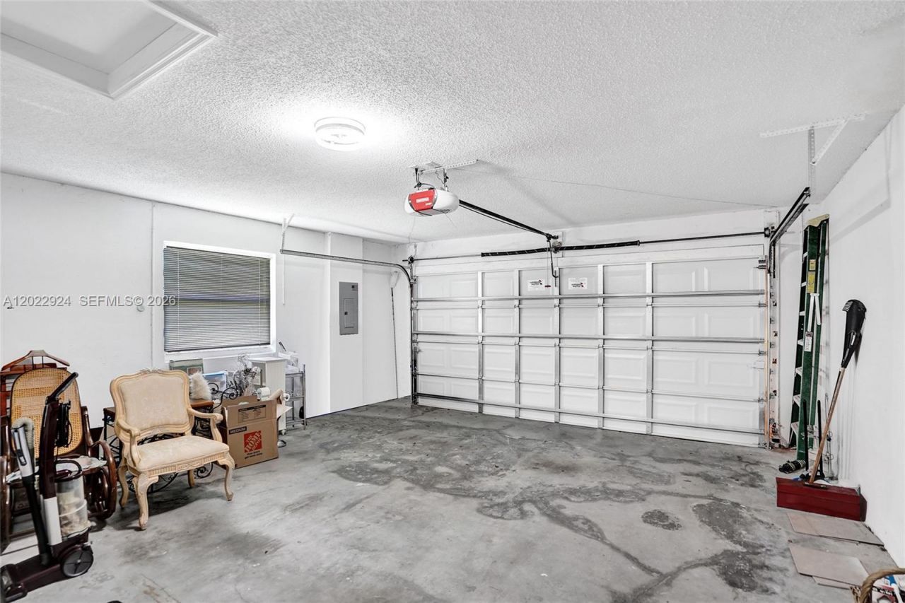 1155 NW 132nd Ave, Pembroke Pines, FL 33028 Photo