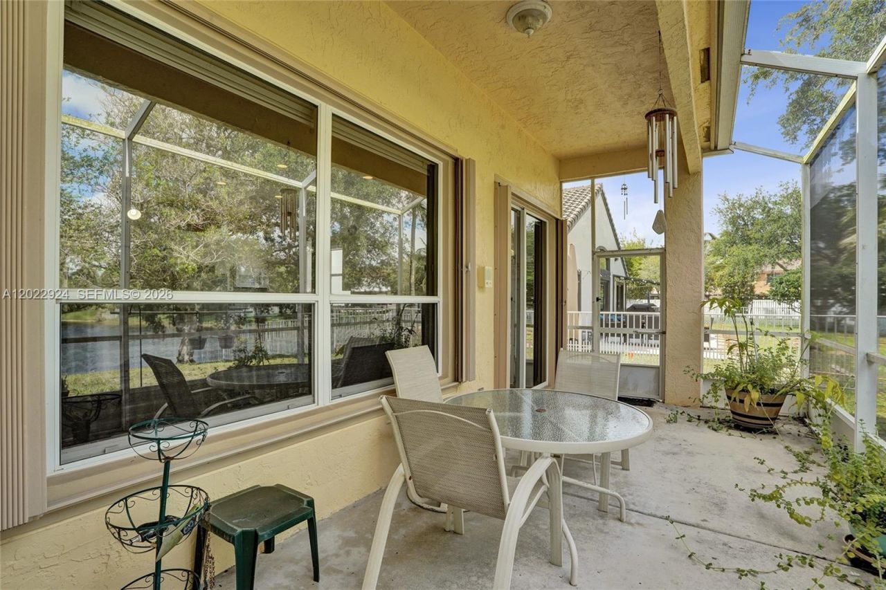 1155 NW 132nd Ave, Pembroke Pines, FL 33028 Photo