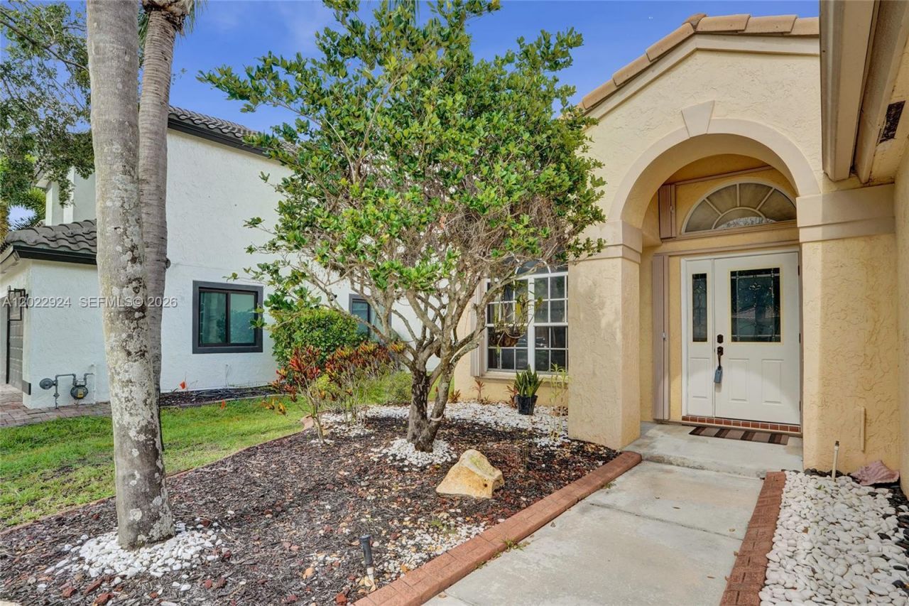 1155 NW 132nd Ave, Pembroke Pines, FL 33028 Photo