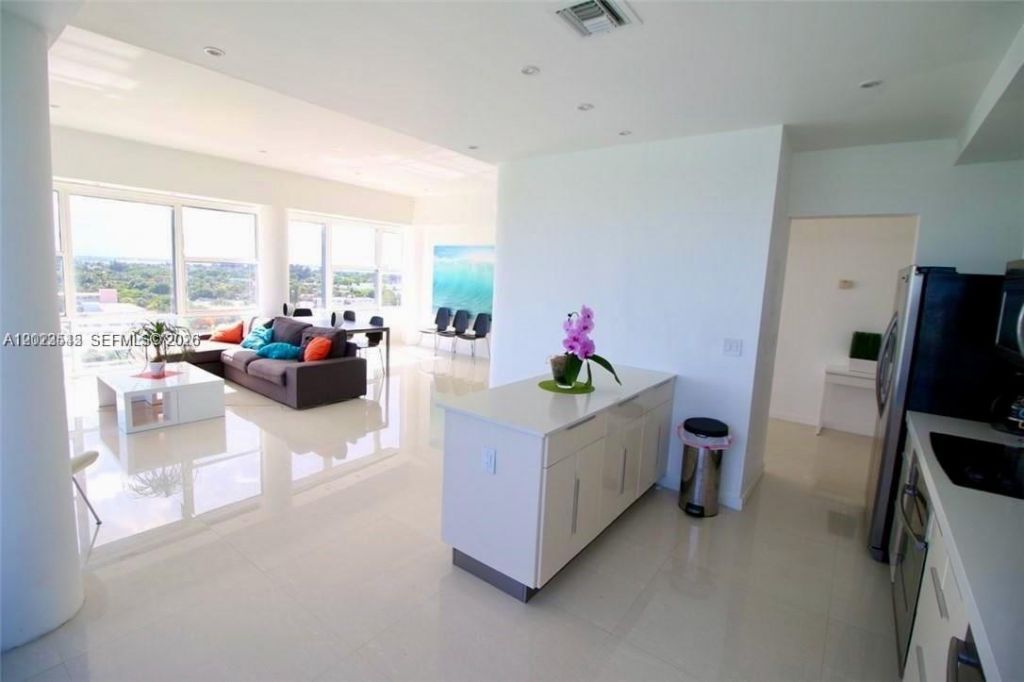 900 Bay Dr , Unit 1027, Miami Beach, FL 33141 Photo