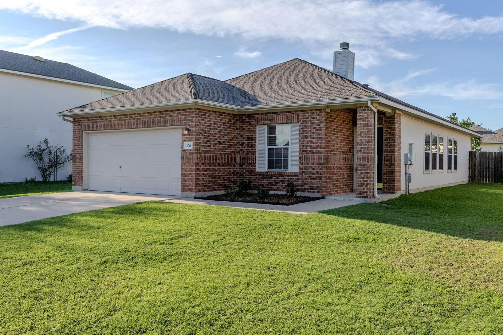 126 Brown St, Hutto, TX 78634 Main Photo