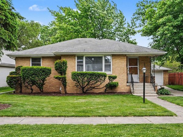 1022 170th Street, Hammond, IN 46324