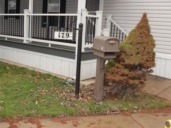 179 Terri Dr. , Dearborn Heights, MI 48127