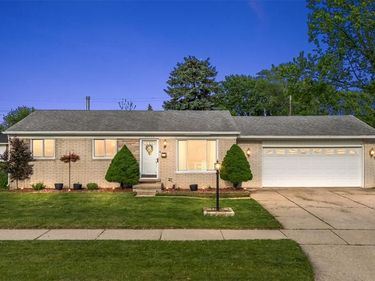 34564 Whittaker Street, Clinton Twp, MI 48035