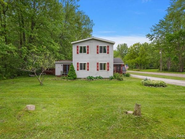 3915 Fruit Street , Clay Twp, MI 48001