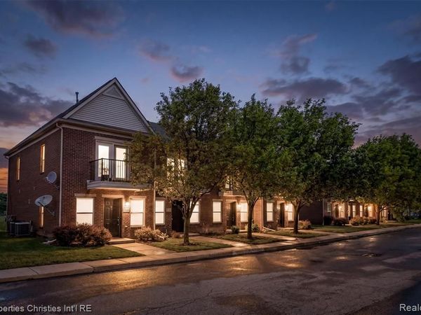 281 E Palmer Street , Detroit, MI 48202