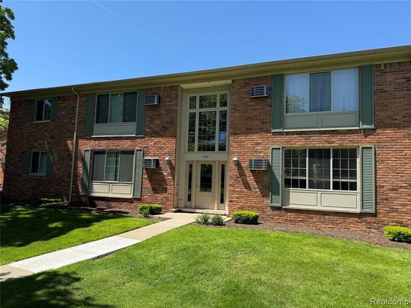 454 Romeo Road, Rochester, MI 48307