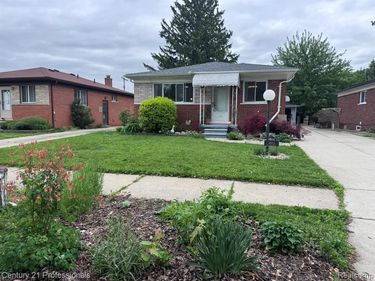 4973 Williams Street, Dearborn Heights, MI 48125