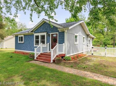 845 Sebek Street, Oxford Twp, MI 48371
