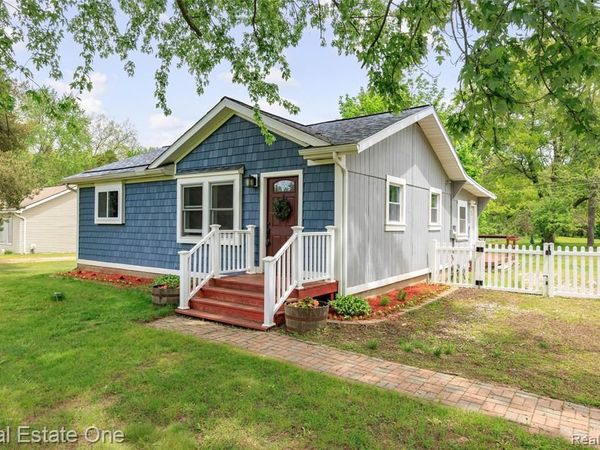 845 Sebek Street , Oxford Twp, MI 48371