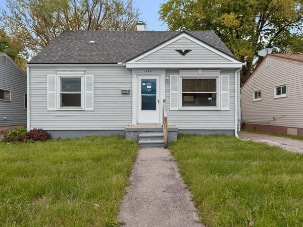 12823 Sherman Avenue , Warren, MI 48089
