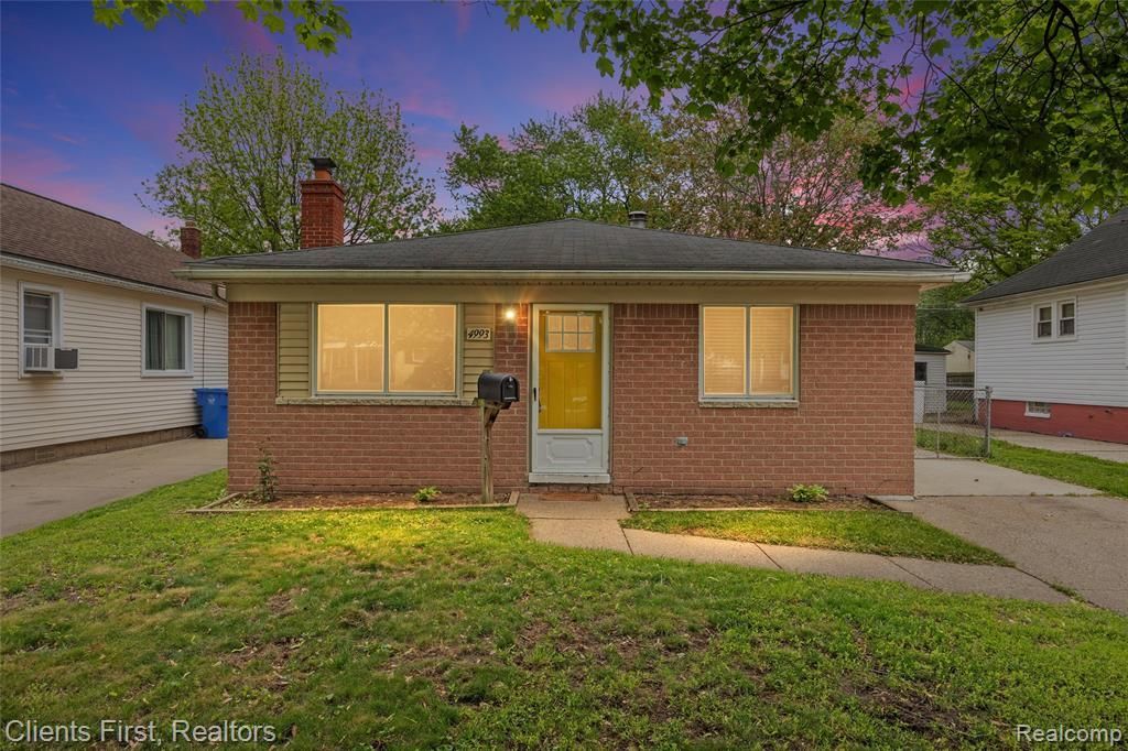 4993 Bedford Street, Dearborn Heights, MI 48125 Main Photo