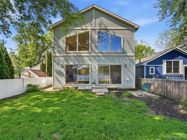 8868 Tackles Drive, White Lake Twp, MI 48386