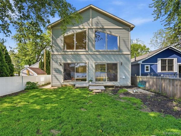 8868 Tackles Drive , White Lake Twp, MI 48386