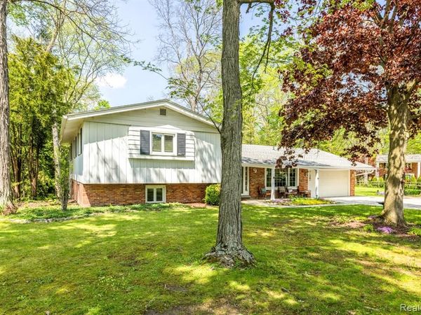 3560 North Road, Clyde Twp, MI 48049