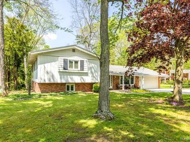 3560 North Road, Clyde Twp, MI 48049