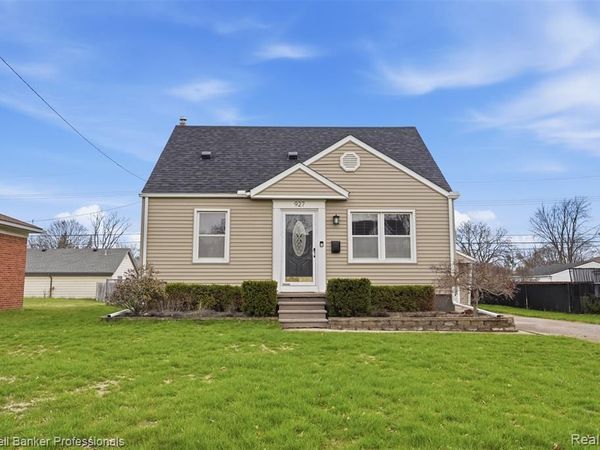 927 Montrose Avenue , Royal Oak, MI 48073