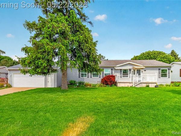 12239 Maple Creek Court, Green Oak Twp, MI 48178