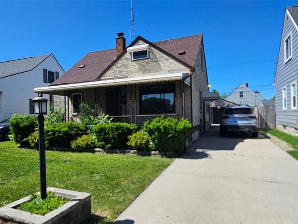 14716 Eureka Road, Southgate, MI 48195