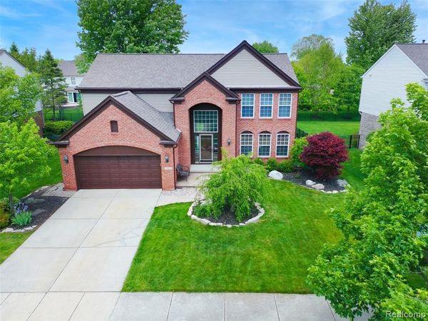 17895 Crystal River Drive , Macomb Twp, MI 48042