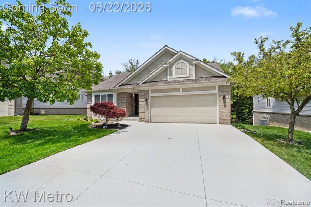 3280 Harbours Boulevard , Waterford Township, MI 48328 Main Photo