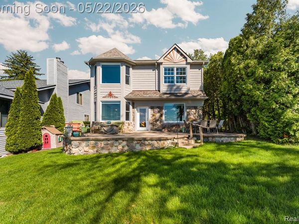9350 Silverside, Green Oak Twp, MI 48178