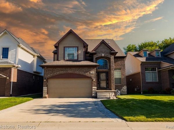 13809 Grandeur Avenue , Shelby Twp, MI 48315