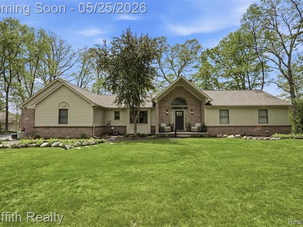 10232 Spencer Road, Brighton Twp, MI 48114