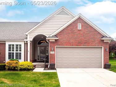 21826 Hanover Drive, Macomb Twp, MI 48042