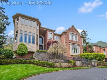 6608 Minnow Pond Drive, West Bloomfield Twp, MI 48322
