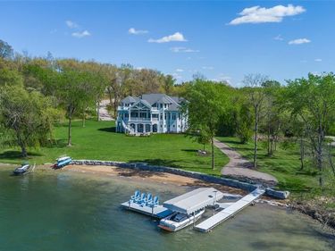 10195 Bennett Lake Road, Tyrone Township, Mi 48430