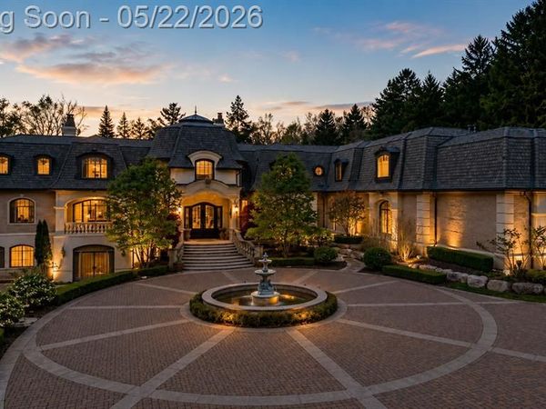 6250 Walnut Lake Road, West Bloomfield Twp, MI 48323