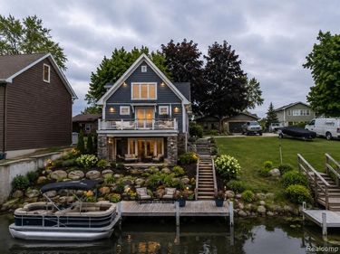 000 WENDELL Drive, Fenton Twp, MI 48430